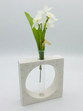 Load image into Gallery viewer, Test Tube Concrete Vase