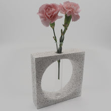 Load image into Gallery viewer, Test Tube Concrete Vase