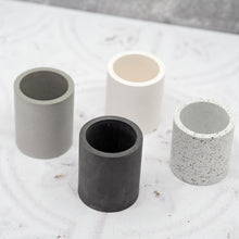 Load image into Gallery viewer, Round Concrete Mini Pot